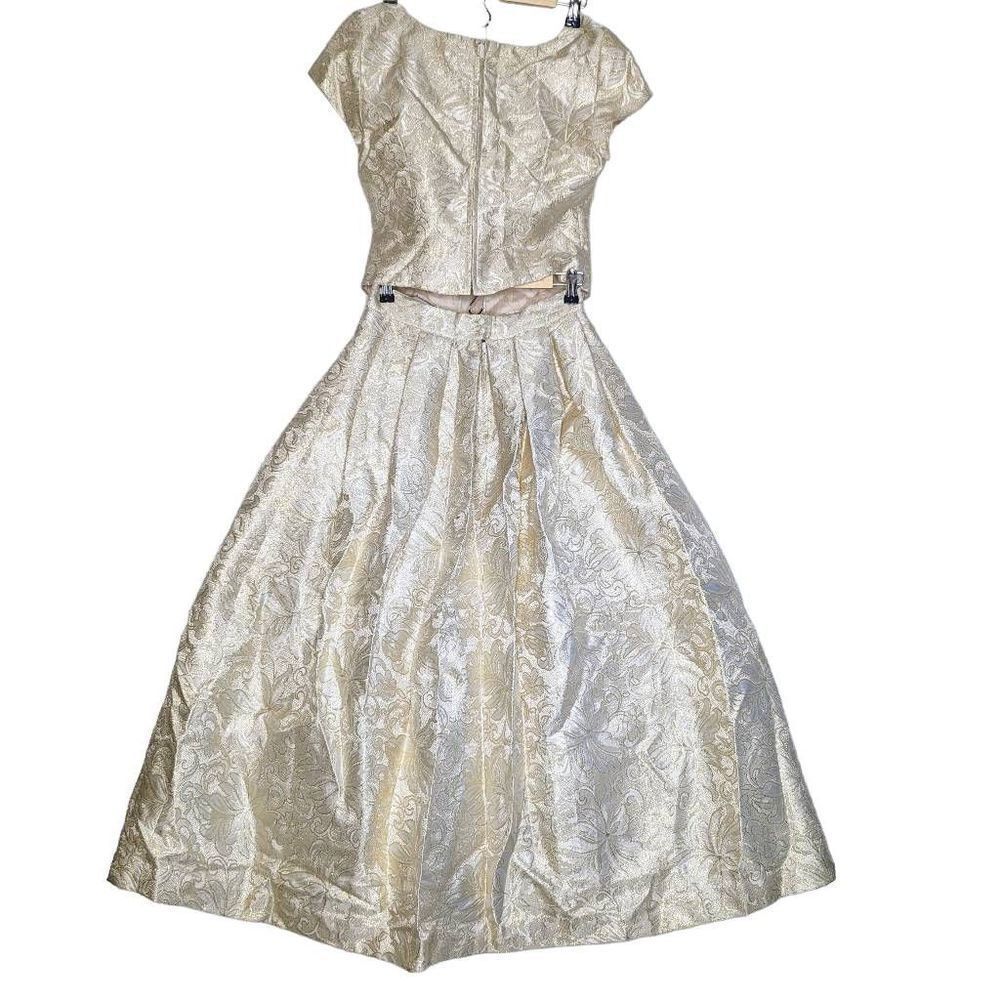 Hampton Nites Embroidered Metallic Cropped Blouse Pleated Skirt Beige Sz Medium - Picture 10 of 15